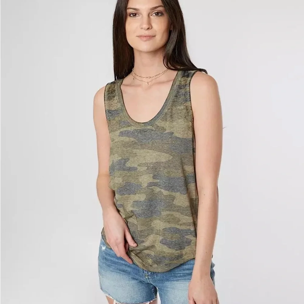 5/$25 Lucky Brand Burnout Camo Tank Top - Picture 3 of 6